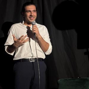 Richard Paktiaval bei einem Science Slam