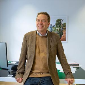 Professor Michael Hoelscher