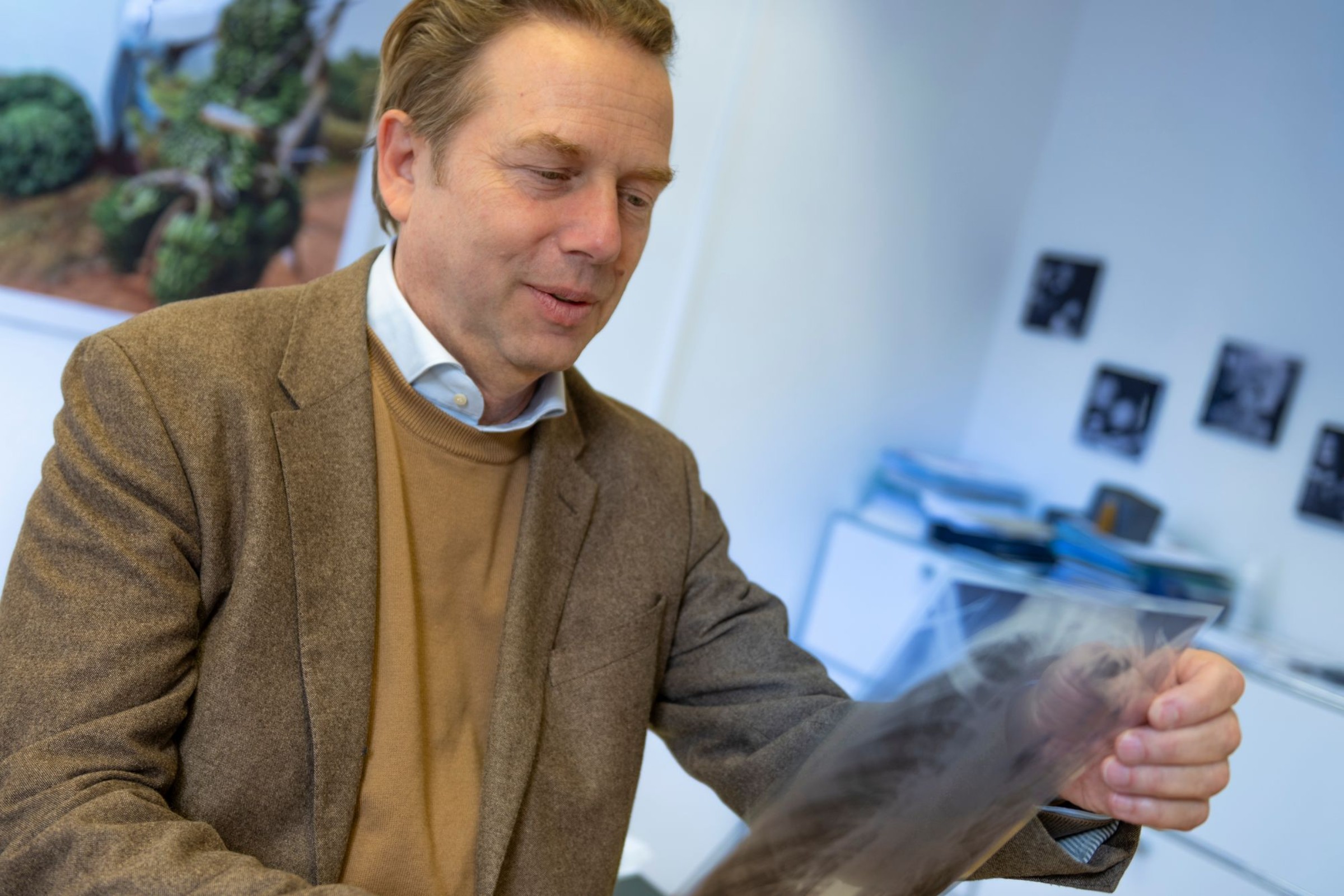 Professor Michael Hoelscher